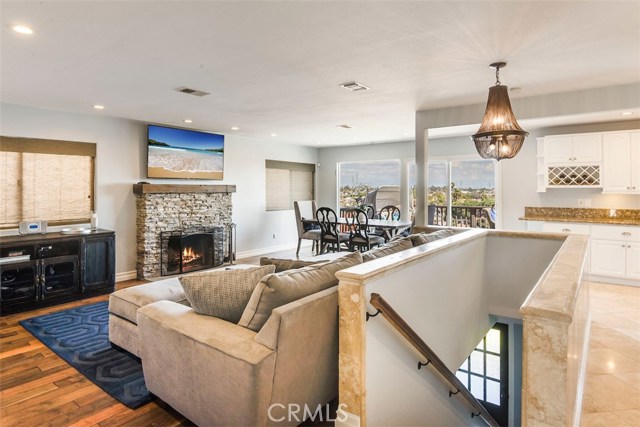 440 Prospect Avenue, Redondo Beach, California 90277, 4 Bedrooms Bedrooms, ,3 BathroomsBathrooms,Residential,Sold,Prospect,SB18044582