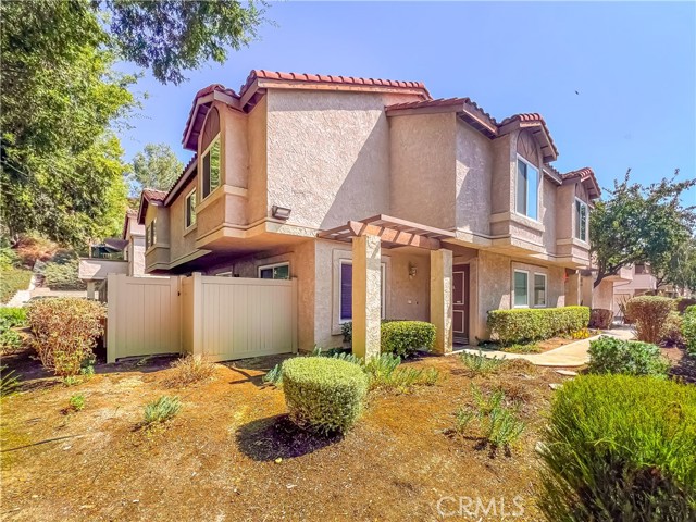 Detail Gallery Image 1 of 30 For 450 Golden Springs Dr a,  Diamond Bar,  CA 91765 - 3 Beds | 3 Baths