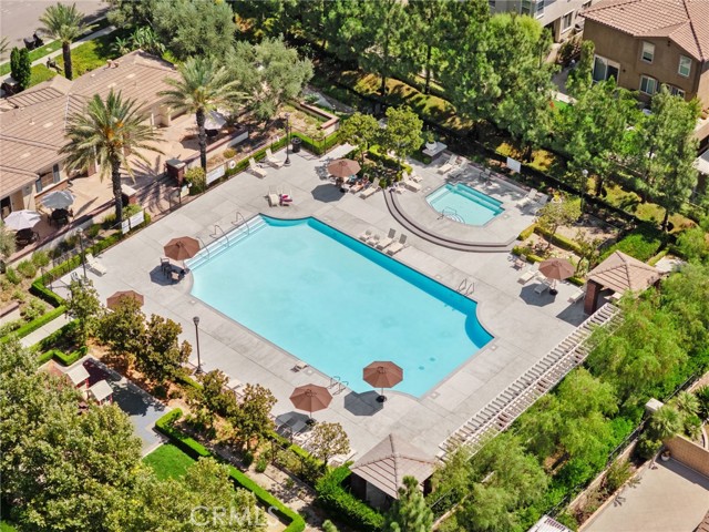 16076 Pesaro Lane, Fontana CA: https://media.crmls.org/medias/ee3a2931-ed29-4a7f-8f39-599fd60431d5.jpg