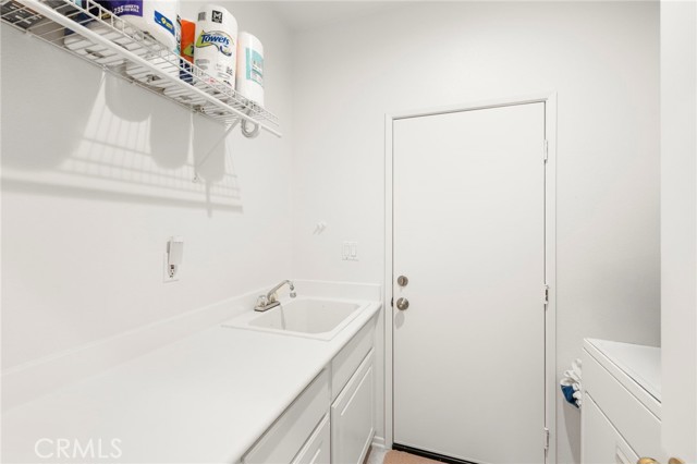 32392 Giverny Court, Winchester CA: https://media.crmls.org/medias/ee3a813c-f18c-44e9-8d74-52fc2826e500.jpg