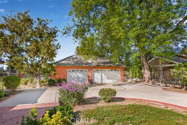 Detail Gallery Image 6 of 56 For 8547 Amestoy, –,  CA 91325 - 5 Beds | 4 Baths