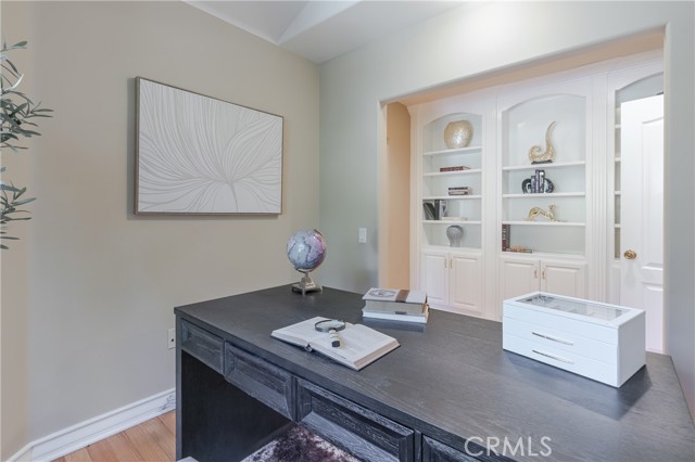 1354 Bedford Road, San Marino CA: https://media.crmls.org/medias/ee3b3a5d-3be1-4511-9882-e5dc724f77e0.jpg