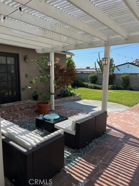 713 Andover, Burbank CA: https://media.crmls.org/medias/ee3c8038-0c9f-4bd8-b8d5-816955a23a85.jpg