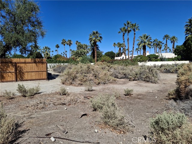 Detail Gallery Image 10 of 11 For 72424 Desert Dr, Rancho Mirage,  CA 92270 - 2 Beds | 2/1 Baths