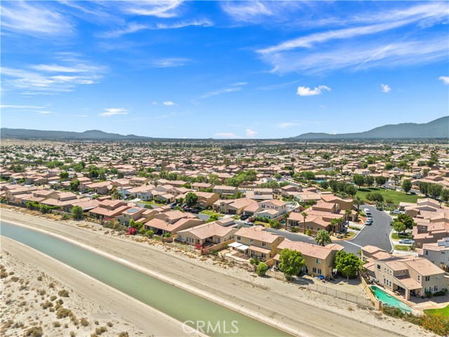Image 5 of 47 For 82746 Mount Riley Drive