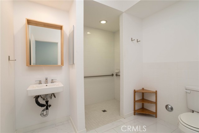 Detail Gallery Image 23 of 30 For 1532 Maxwell Way, Costa Mesa,  CA 92627 - 2 Beds | 3/1 Baths