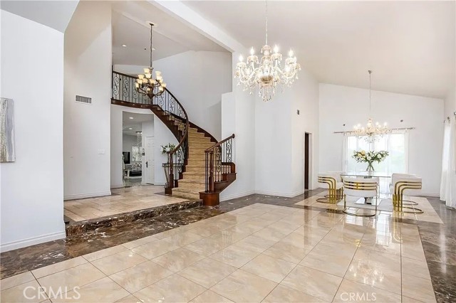 287 Goldenwood Circle, Simi Valley CA: https://media.crmls.org/medias/ee3d875f-1668-422e-b19f-3931e69580fe.jpg