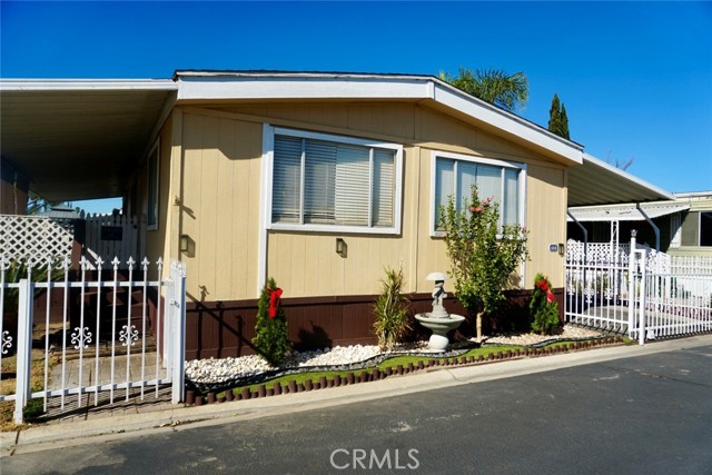 Detail Gallery Image 1 of 23 For 3825 Crestmore Rd #444,  Riverside,  CA 92509 - 2 Beds | 2 Baths