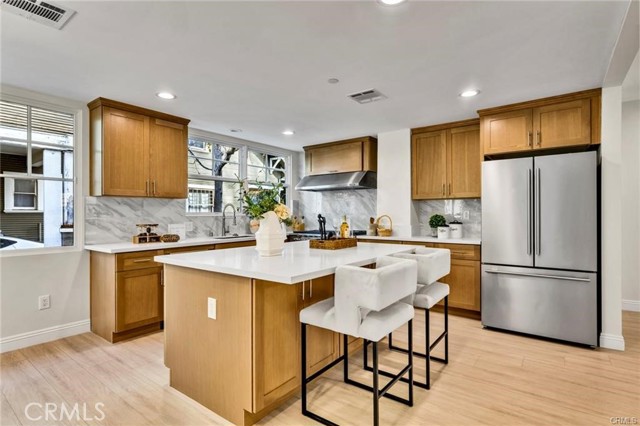 Detail Gallery Image 13 of 37 For 1969 Fletcher Avenue, South Pasadena,  CA 91030 - 4 Beds | 4 Baths