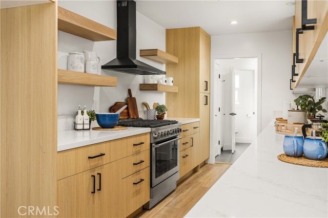 6005 S La Brea Avenue, Los Angeles CA: https://media.crmls.org/medias/ee3fa88a-37c7-4e42-b1e4-bf8ef98797ba.jpg