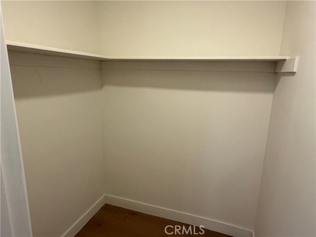 Detail Gallery Image 17 of 30 For 19216 Calvert St, Tarzana,  CA 91335 - 4 Beds | 3 Baths