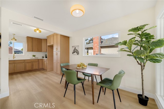 Detail Gallery Image 8 of 28 For 2306 Carfax, Long Beach,  CA 90815 - 3 Beds | 2 Baths