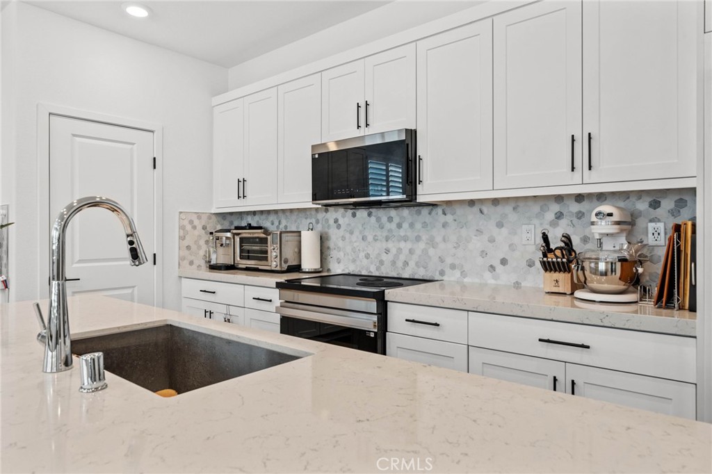 14135 Jonah Way - photo 9