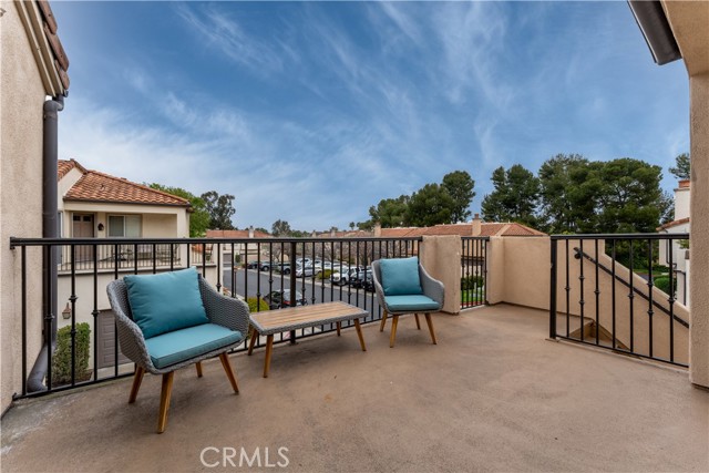 Detail Gallery Image 6 of 29 For 105 Corsica Dr, Newport Beach,  CA 92660 - 2 Beds | 1 Baths