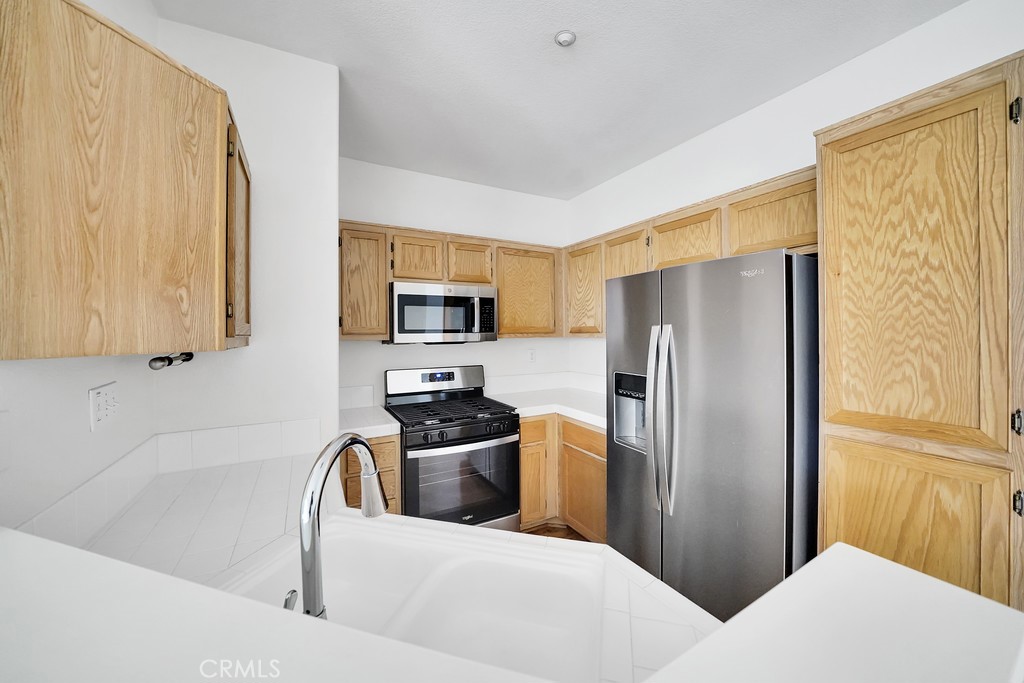 MLS #OC25274168 image #2