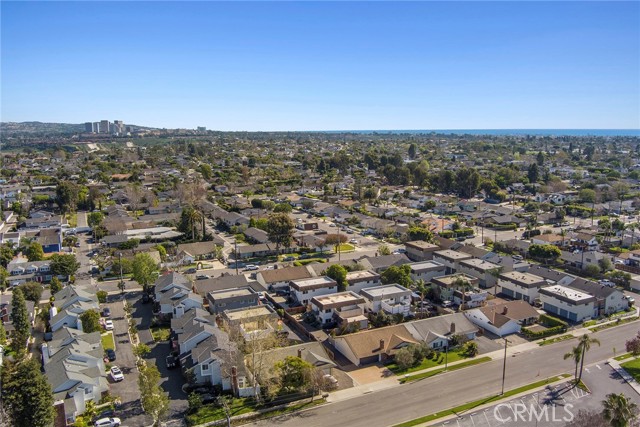 Detail Gallery Image 39 of 39 For 2048 Garden Ln, Costa Mesa,  CA 92627 - 7 Beds | 4 Baths