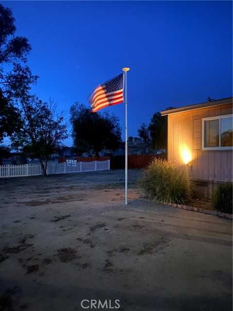 22910 Olivas Avenue, Nuevo CA: https://media.crmls.org/medias/ee41b73b-3063-4ba8-895d-6eb7a91efffd.jpg
