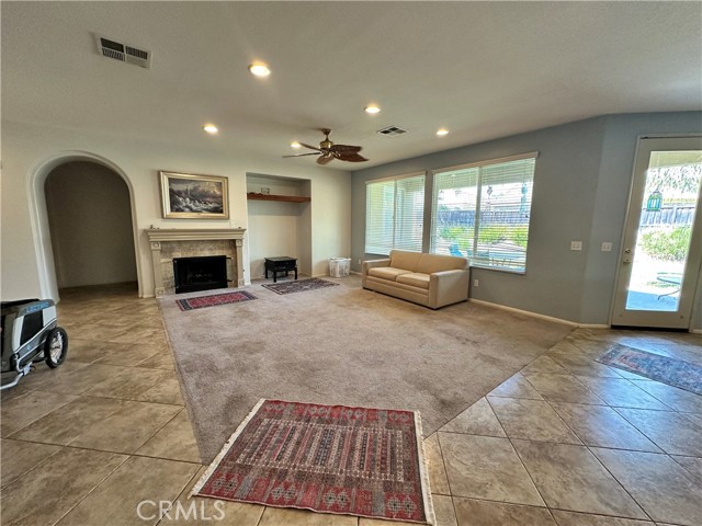 Detail Gallery Image 9 of 26 For 29430 Castaway Ct, Menifee,  CA 92585 - 4 Beds | 2/1 Baths