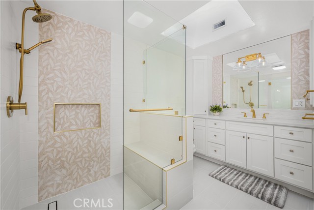 Detail Gallery Image 29 of 44 For 1641 Monterey Rd 18e,  Seal Beach,  CA 90740 - 2 Beds | 2 Baths