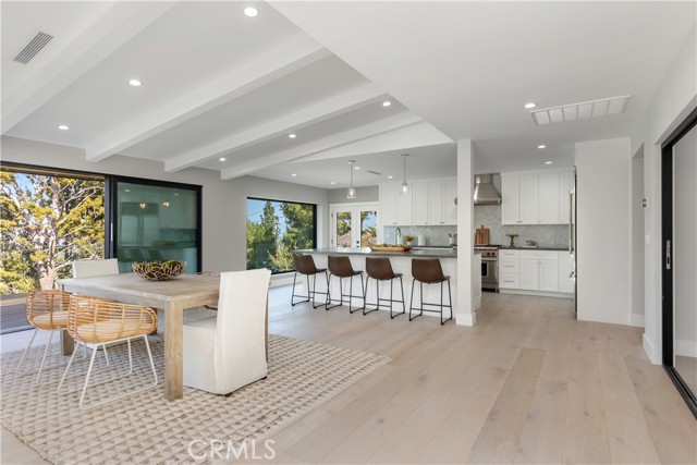 34 Deerhill Drive, Rolling Hills Estates, California 90274, 4 Bedrooms Bedrooms, ,3 BathroomsBathrooms,Residential,Sold,Deerhill,SB22242492