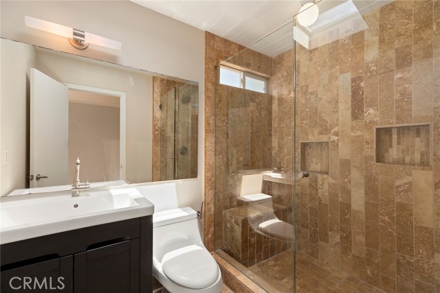 840 E Palmdale Avenue, Orange CA: https://media.crmls.org/medias/ee431ff9-9463-4aff-9681-535fc129d5d0.jpg
