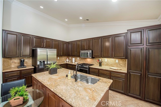 1151 Paseo Tasco Circle, Corona CA: https://media.crmls.org/medias/ee4361d3-2d1b-4cd1-9bb5-17bdba06eaf9.jpg