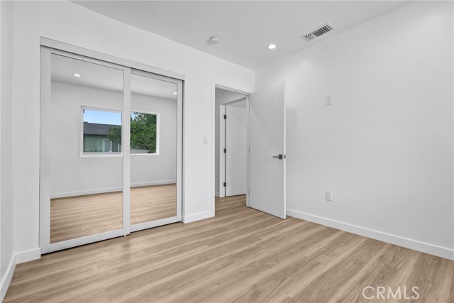 18152 Sunburst Street, Northridge CA: https://media.crmls.org/medias/ee43c7dd-ca66-4118-97b0-2b944b00f8cf.jpg