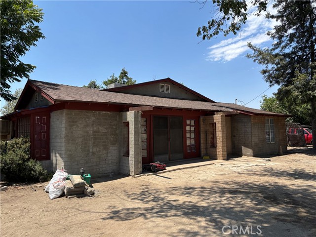2688 N Macy Street, San Bernardino CA: https://media.crmls.org/medias/ee441a74-dde3-4ba3-b03a-2252cccf8248.jpg