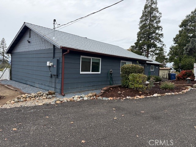 Detail Gallery Image 4 of 67 For 39468 Summit Dr, Oakhurst,  CA 93644 - 4 Beds | 3 Baths