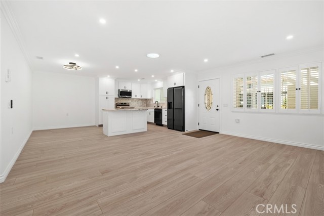 MLS #OC25171234 image #14