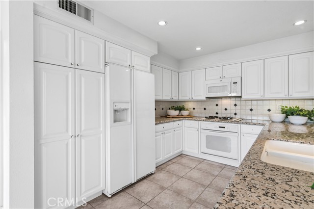 Detail Gallery Image 22 of 71 For 16 Baristo, Irvine,  CA 92612 - 3 Beds | 2/1 Baths