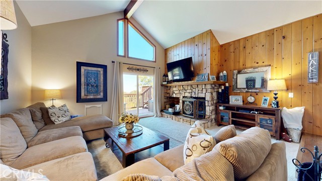 Detail Gallery Image 8 of 75 For 1430 Sequoia Dr, Lake Arrowhead,  CA 92352 - 4 Beds | 3/1 Baths