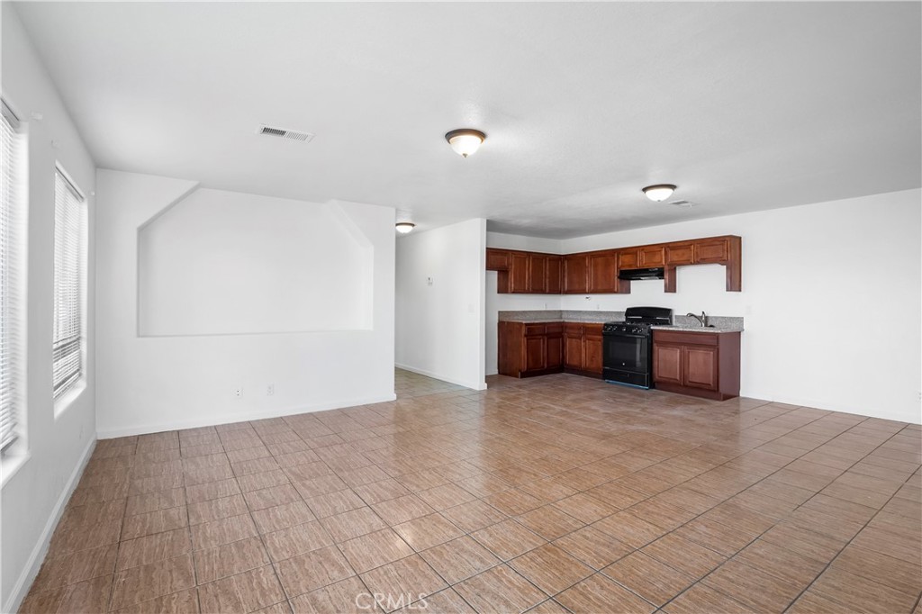 8130 Heather Avenue, California City, CA 93505