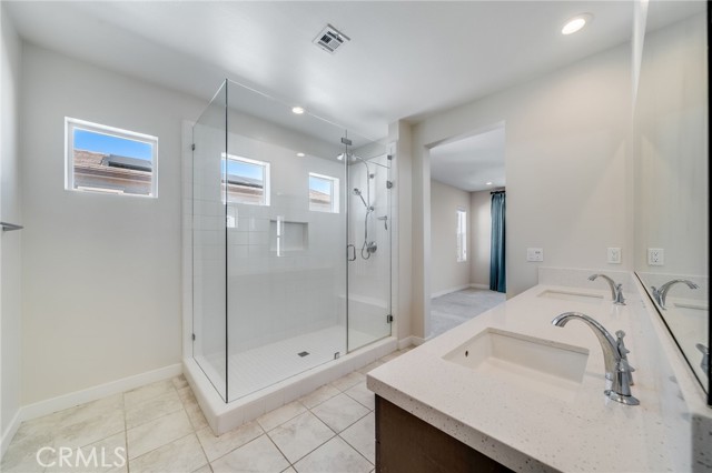 Detail Gallery Image 37 of 42 For 200 Holliston, Lake Forest,  CA 92630 - 4 Beds | 4 Baths