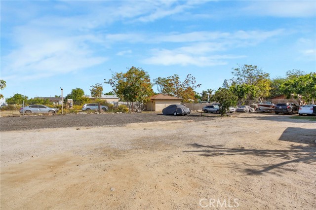 Detail Gallery Image 38 of 42 For 18325 El Molino, Bloomington,  CA 92316 - 3 Beds | 1 Baths