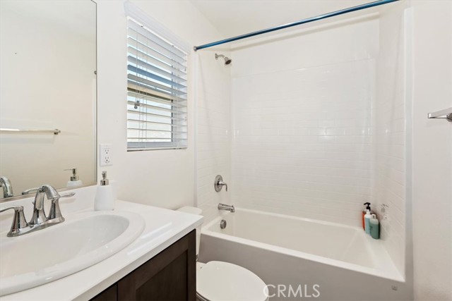 Detail Gallery Image 24 of 44 For 15816 Parry Peak, Fontana,  CA 92336 - 4 Beds | 3/1 Baths