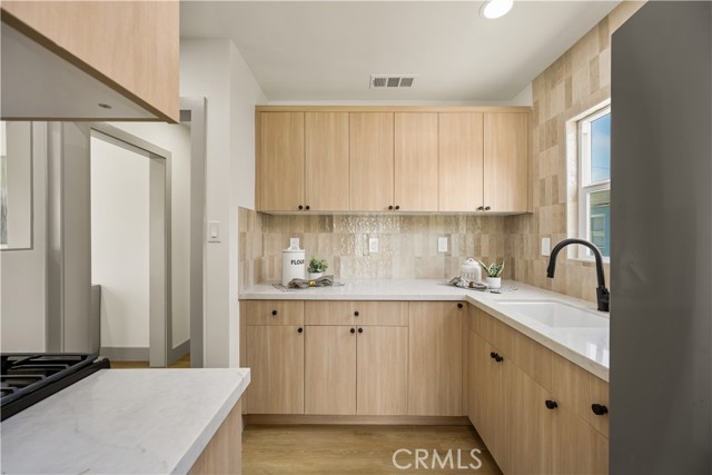 Detail Gallery Image 23 of 65 For 2510 Termino Ave, Long Beach,  CA 90815 - – Beds | – Baths