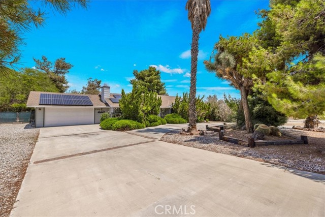 Detail Gallery Image 8 of 57 For 57856 El Dorado Dr, Yucca Valley,  CA 92284 - 3 Beds | 3 Baths