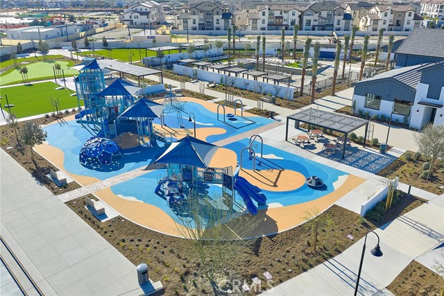 Detail Gallery Image 11 of 22 For 12720 Hampton Ave, Corona,  CA 92880 - 2 Beds | 2/1 Baths