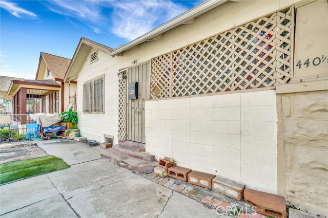 440 W Gage Avenue, Los Angeles, California 90003, ,Residential Income,For Sale,440 W Gage Avenue,CRDW24027428