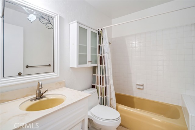 44114 30th W Street, Lancaster CA: https://media.crmls.org/medias/ee486dd5-58ab-4dc3-b53d-30aa71ed69f0.jpg