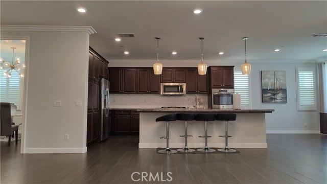 6956 Dublin Drive, Chino CA: https://media.crmls.org/medias/ee487dd0-a161-421f-947d-3399c4c9f505.jpg