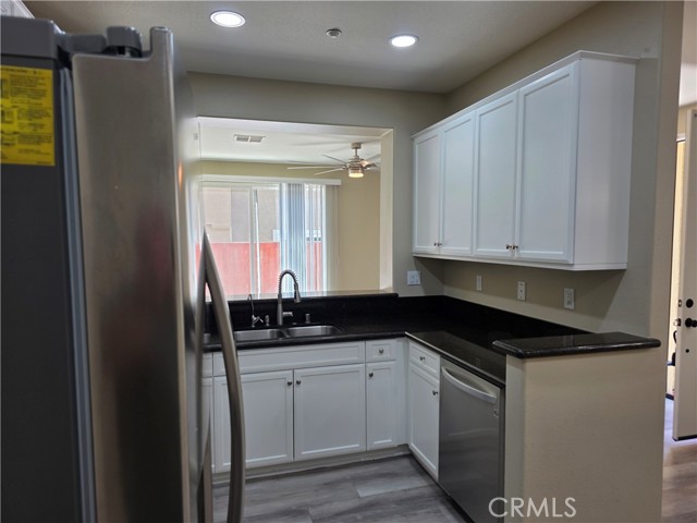 Detail Gallery Image 9 of 30 For 27533 Viridian St #2,  Murrieta,  CA 92562 - 3 Beds | 2/1 Baths