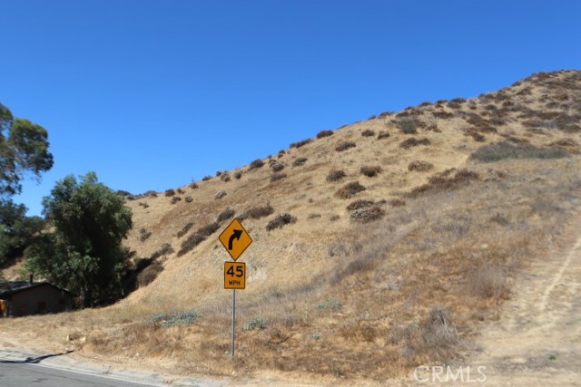 Detail Gallery Image 5 of 16 For 32710110 Chiquito Canyon Rd, Val Verde,  CA 91384 - – Beds | – Baths