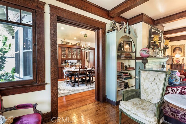 Detail Gallery Image 18 of 56 For 302 Orizaba Avenue, Long Beach,  CA 90814 - 6 Beds | 5 Baths