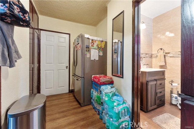 Detail Gallery Image 10 of 26 For 243 E 68th St, Los Angeles,  CA 90003 - – Beds | – Baths