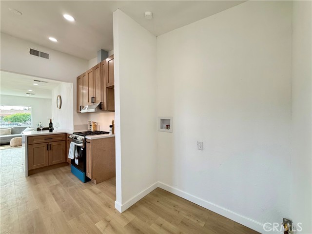 Detail Gallery Image 22 of 42 For 1327 W 97th Street, Los Angeles,  CA 90044 - 3 Beds | 2 Baths