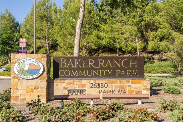 15 Clover, Lake Forest CA: https://media.crmls.org/medias/ee4b0dc1-f3c5-4b57-a68f-8a181c2b8e35.jpg