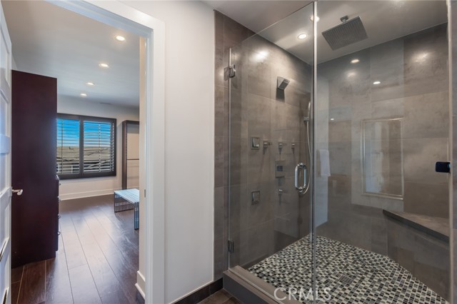 Detail Gallery Image 25 of 62 For 2111 Rimcrest Dr, Glendale,  CA 91207 - 4 Beds | 5 Baths