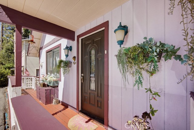 789 Arosa Drive, Crestline, CA 92325